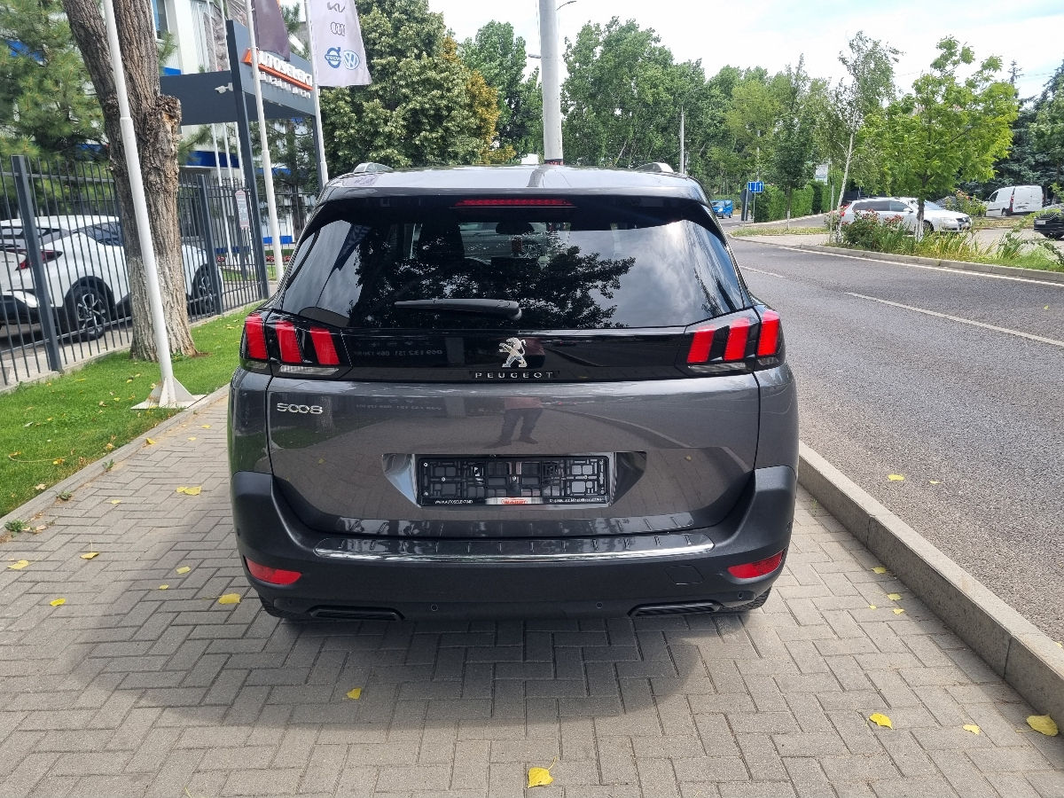 Peugeot 5008 2022 photo 6