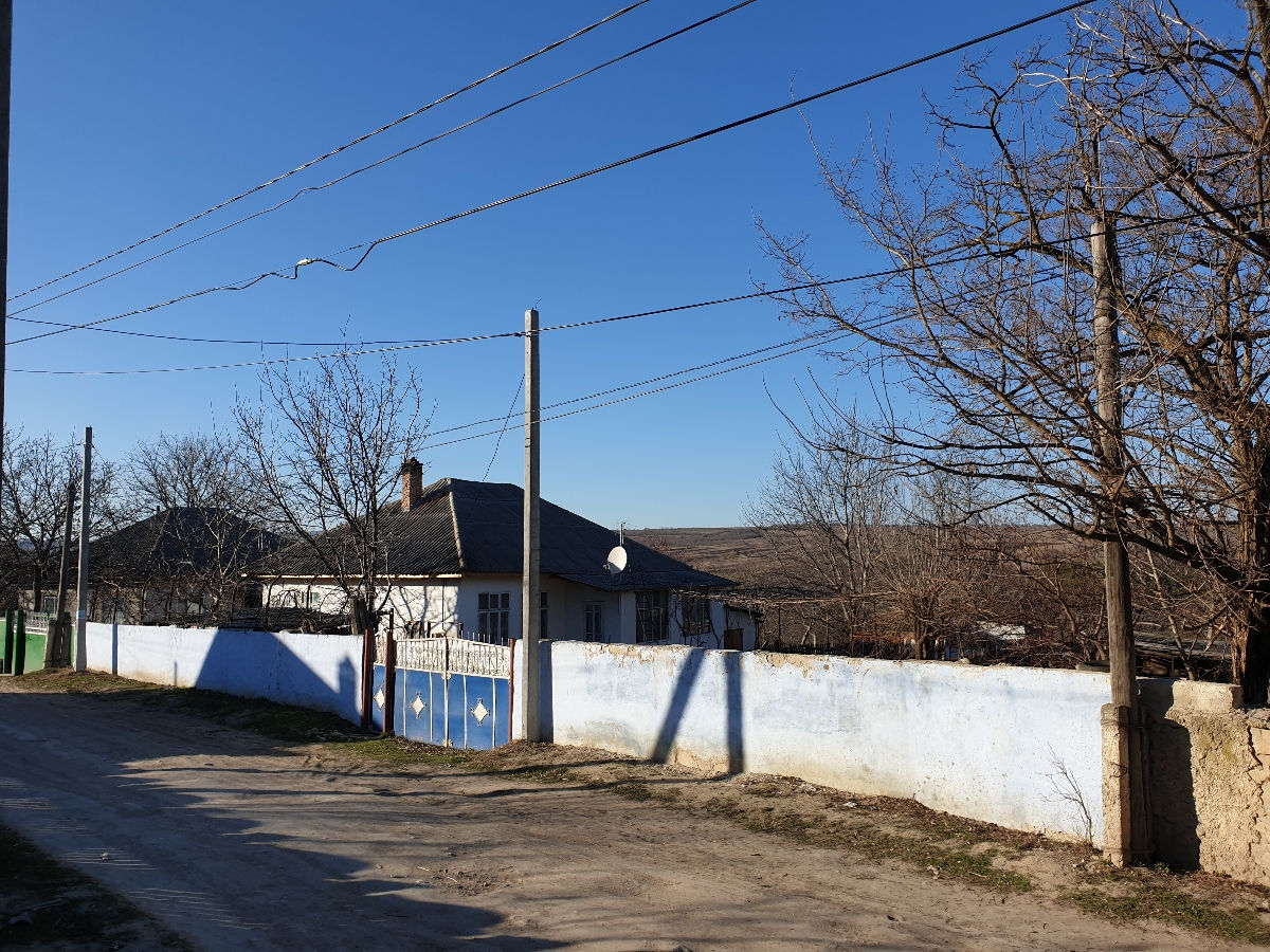 Orhei Lucaseuca casă cu 42,5 ari foto 6