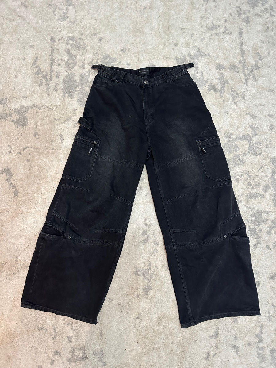 balenciaga cargo jeans foto 0