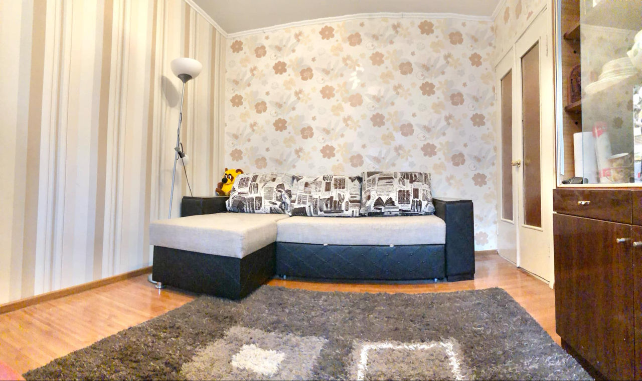 Apartament cu 3 camere,  10 cartier,  Bălți,  Bălți mun. foto 0