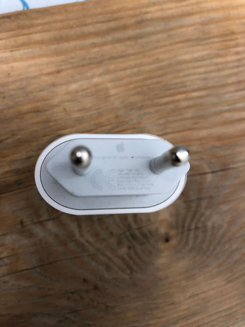 Фирменная скоростная зарядка Apple 20w