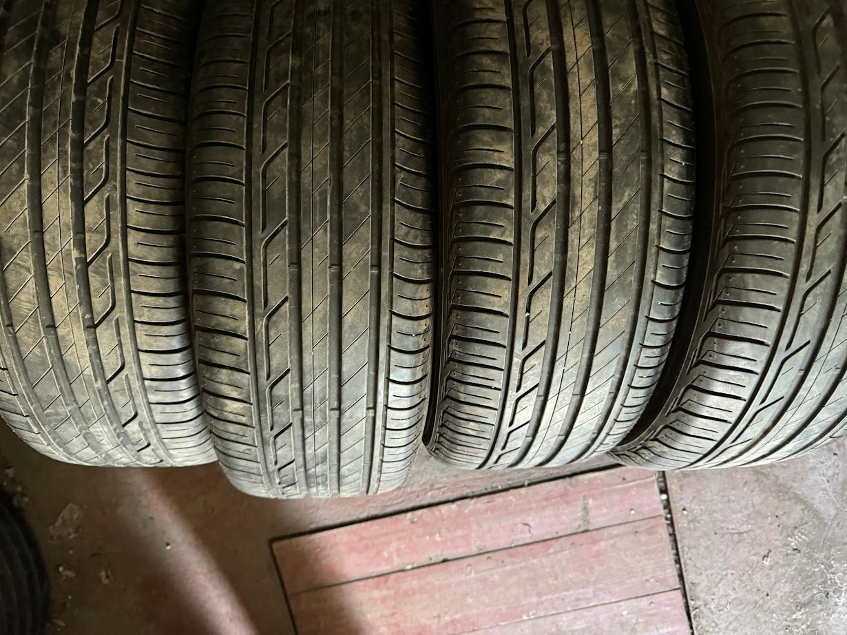 215 60 R16 Michelin