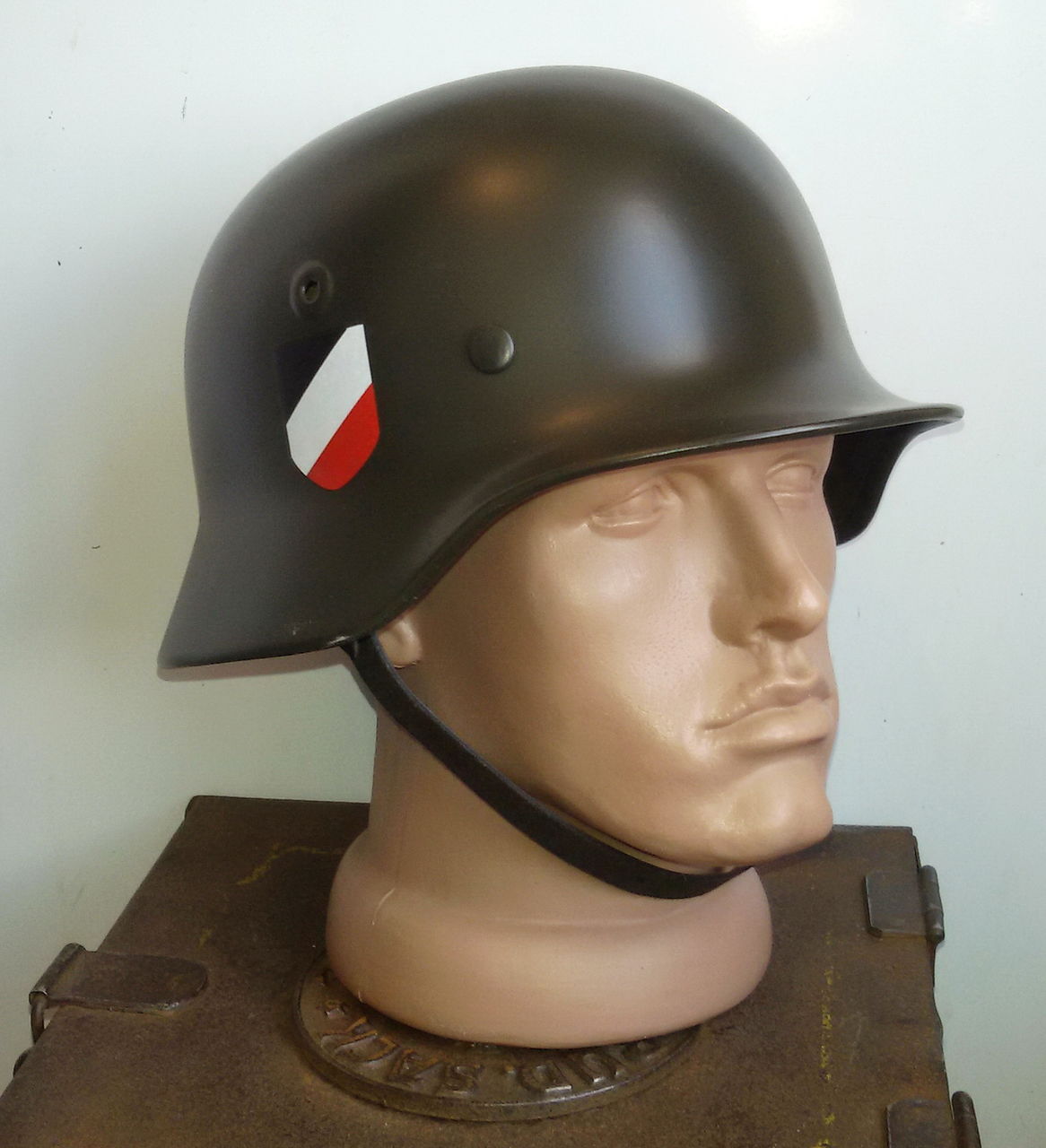 Немецкая каска М40 Wehrmacht