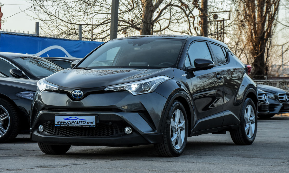 Toyota C-HR foto 4