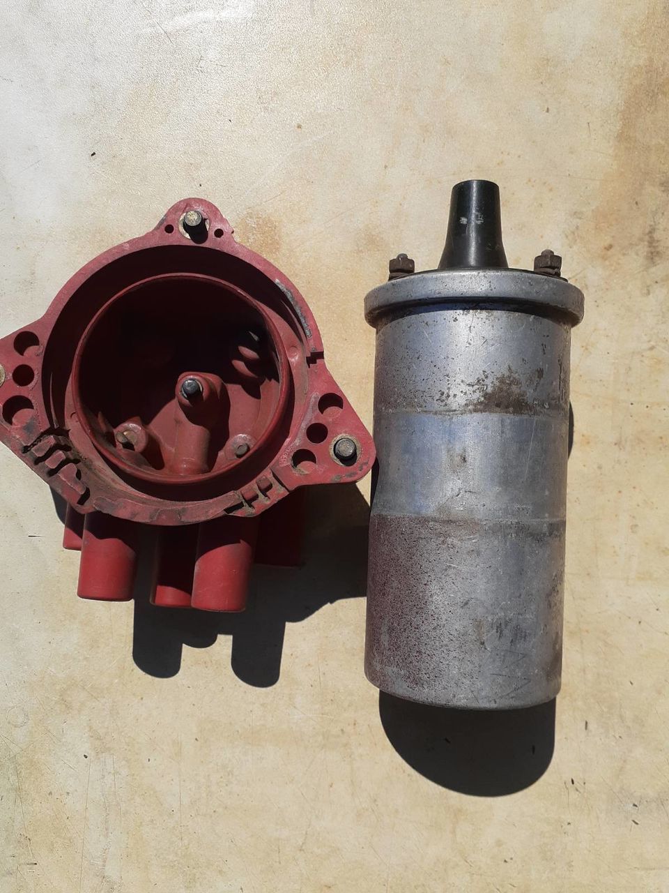 Катушка зажигания и трамблер Шкода Фелиция всё за 199 лей