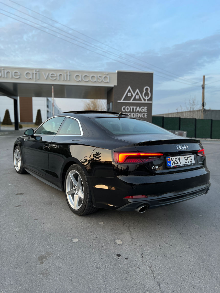 Audi A5 foto 1