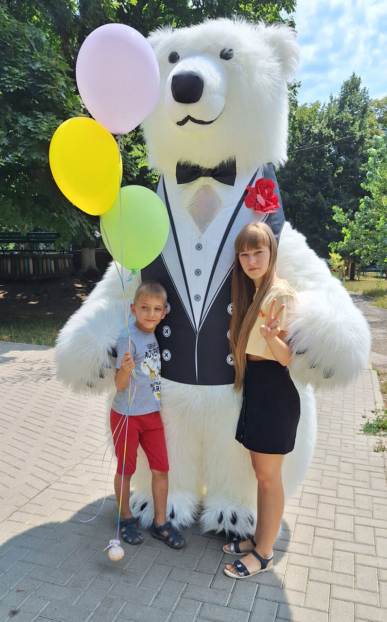 Музыкальное поздравление от Белого Медведя и от Кролика. Felicitare de la Ursul Alb și Iepuraș. фото 3