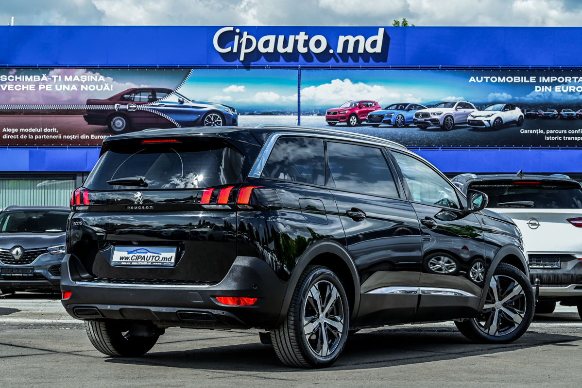 Peugeot 5008 foto 3