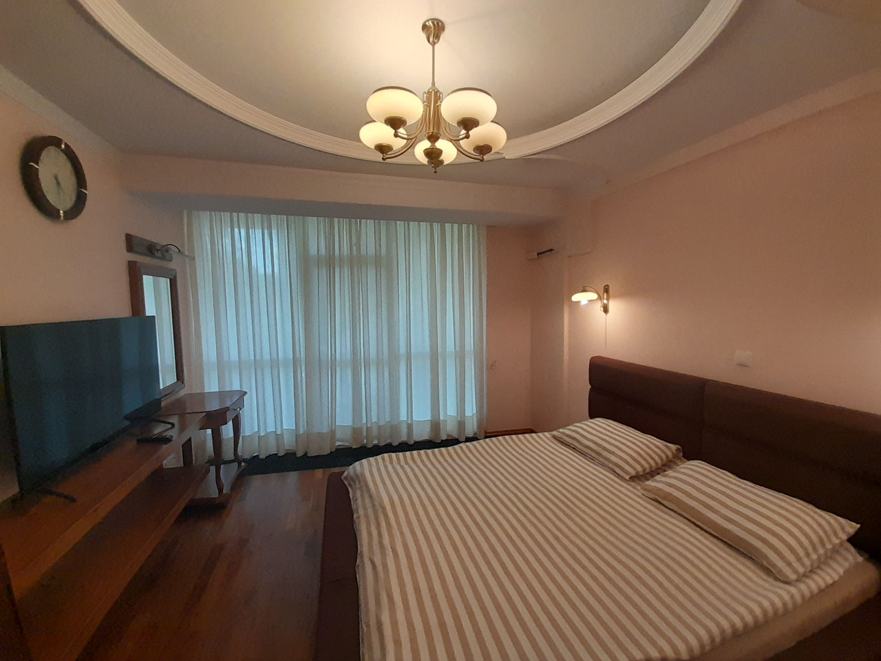 Apartament cu 3 camere, 105 m², Centru, Chișinău foto 8