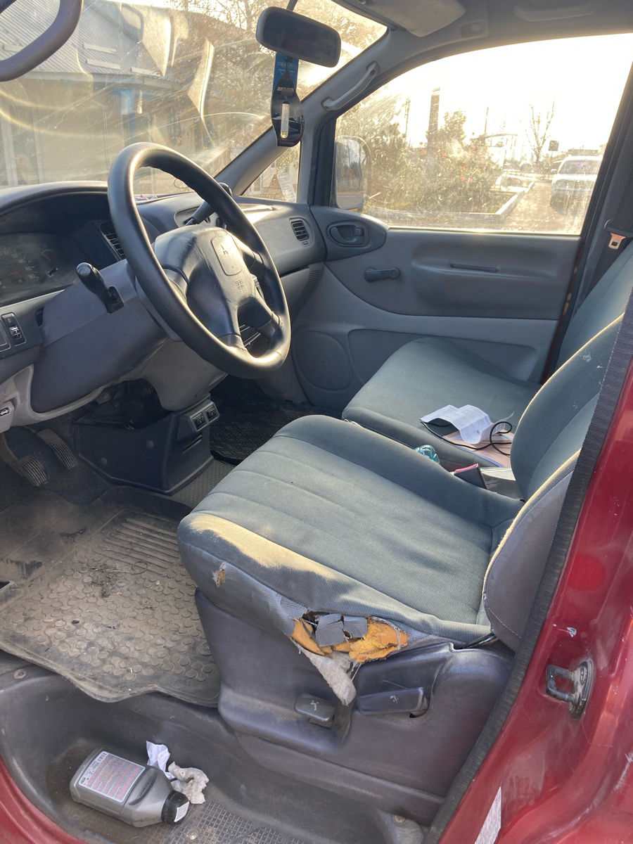 Mitsubishi Space gear l400