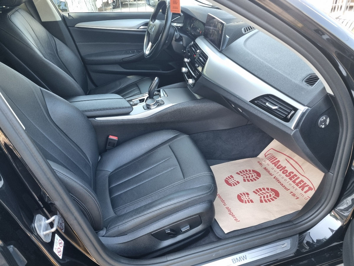 BMW 5 Series 2018 photo 10