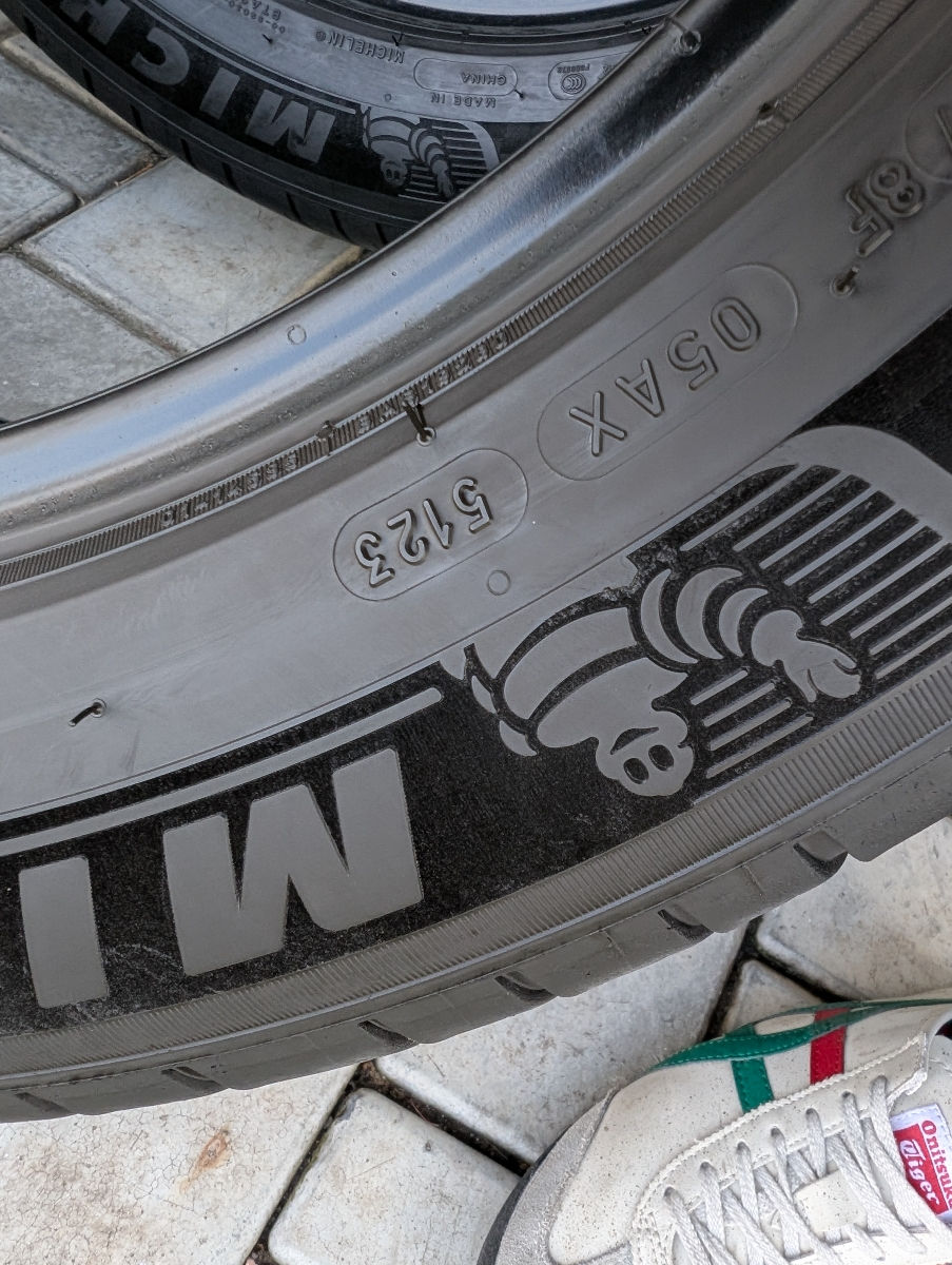 235/55/19 Michelin Pilot Sport 4 SUV ZP runflat фото 2