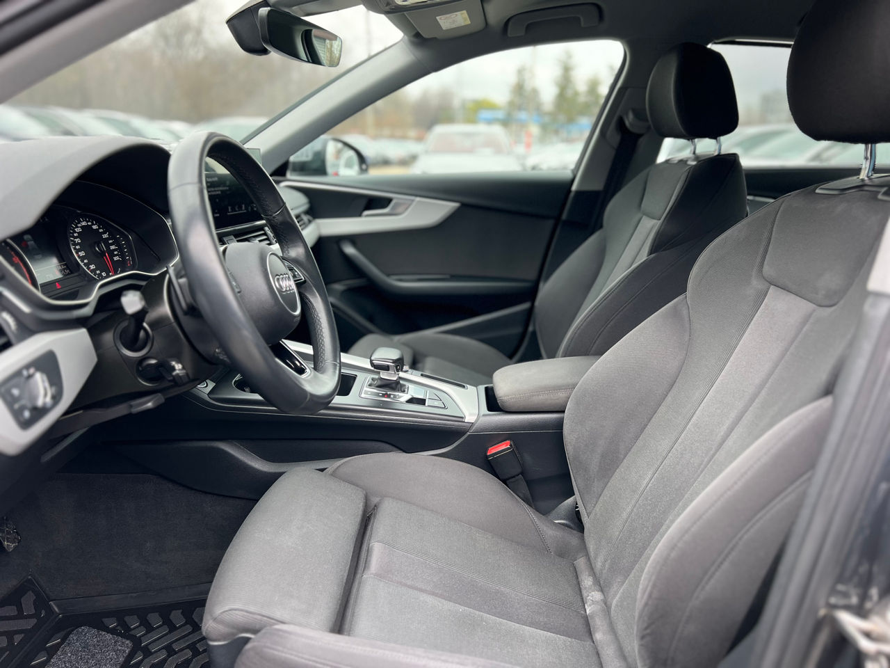 Audi A4 foto 8