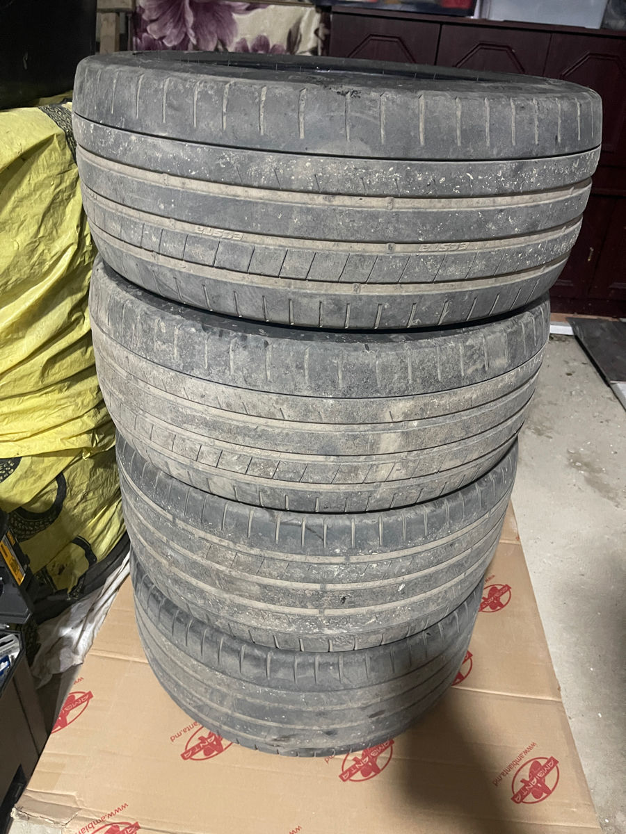 Kumho 275x40/245x45 R19 foto 4