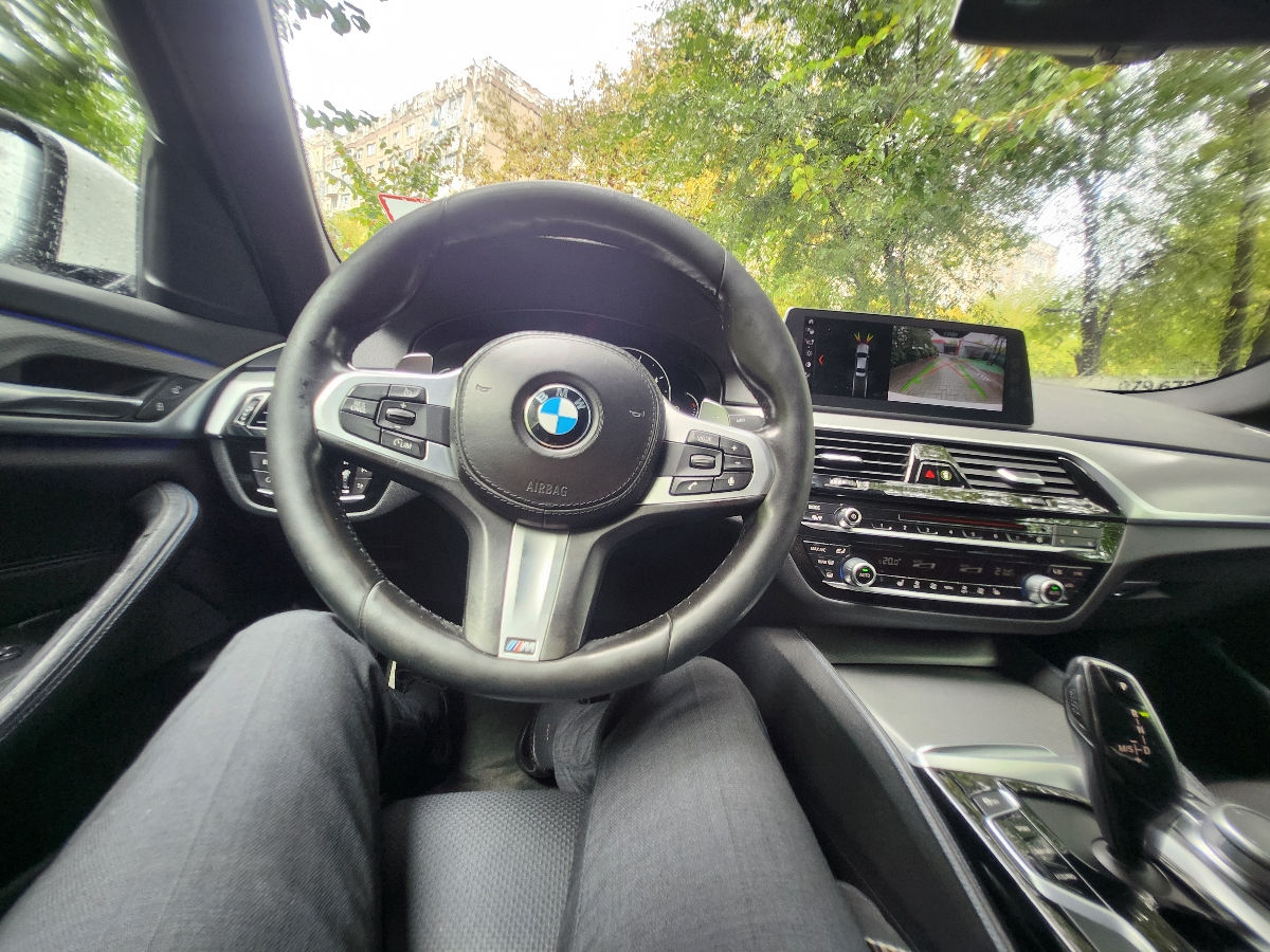 BMW 5 Series foto 5