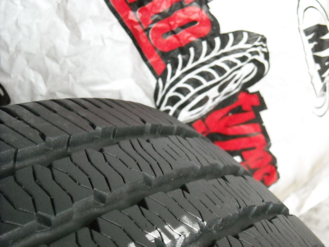 Новая Kumho 235/60 R17- дёшево