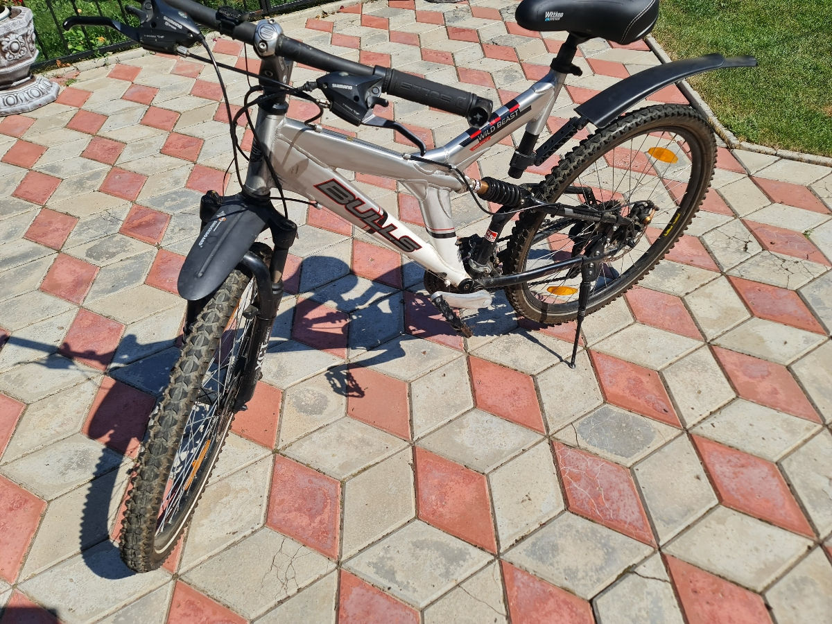 Vînd bicicletă foto 6