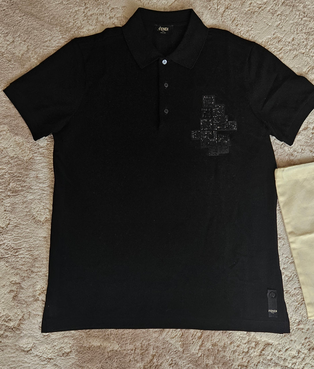 Tricou Fendi original foto 1