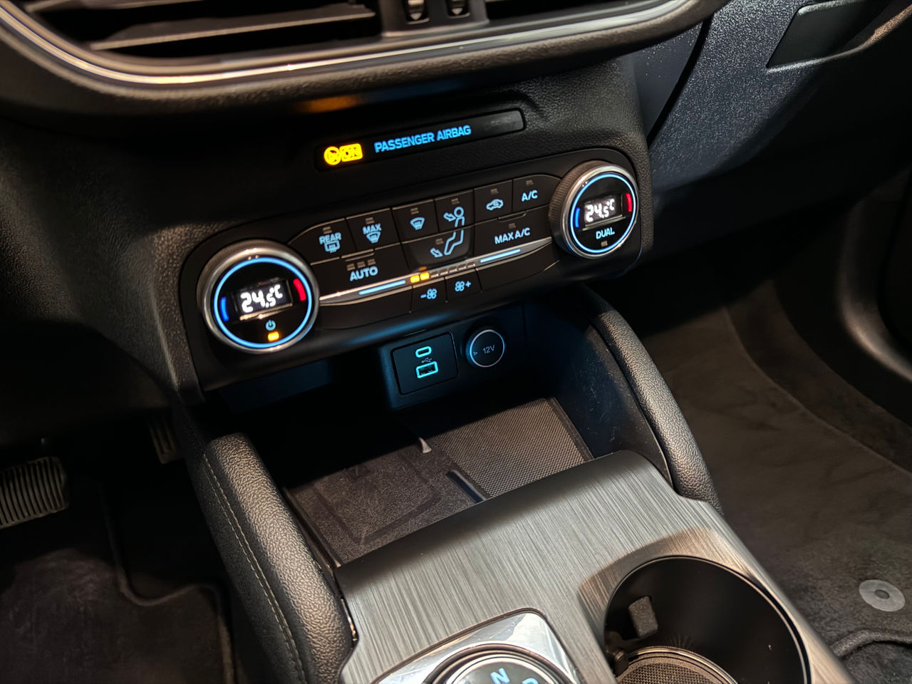 Ford Kuga foto 10