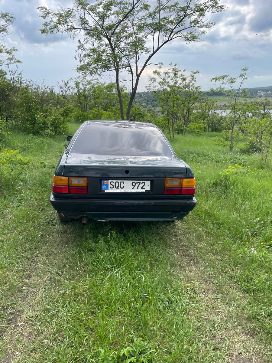 Audi 100 фото 1