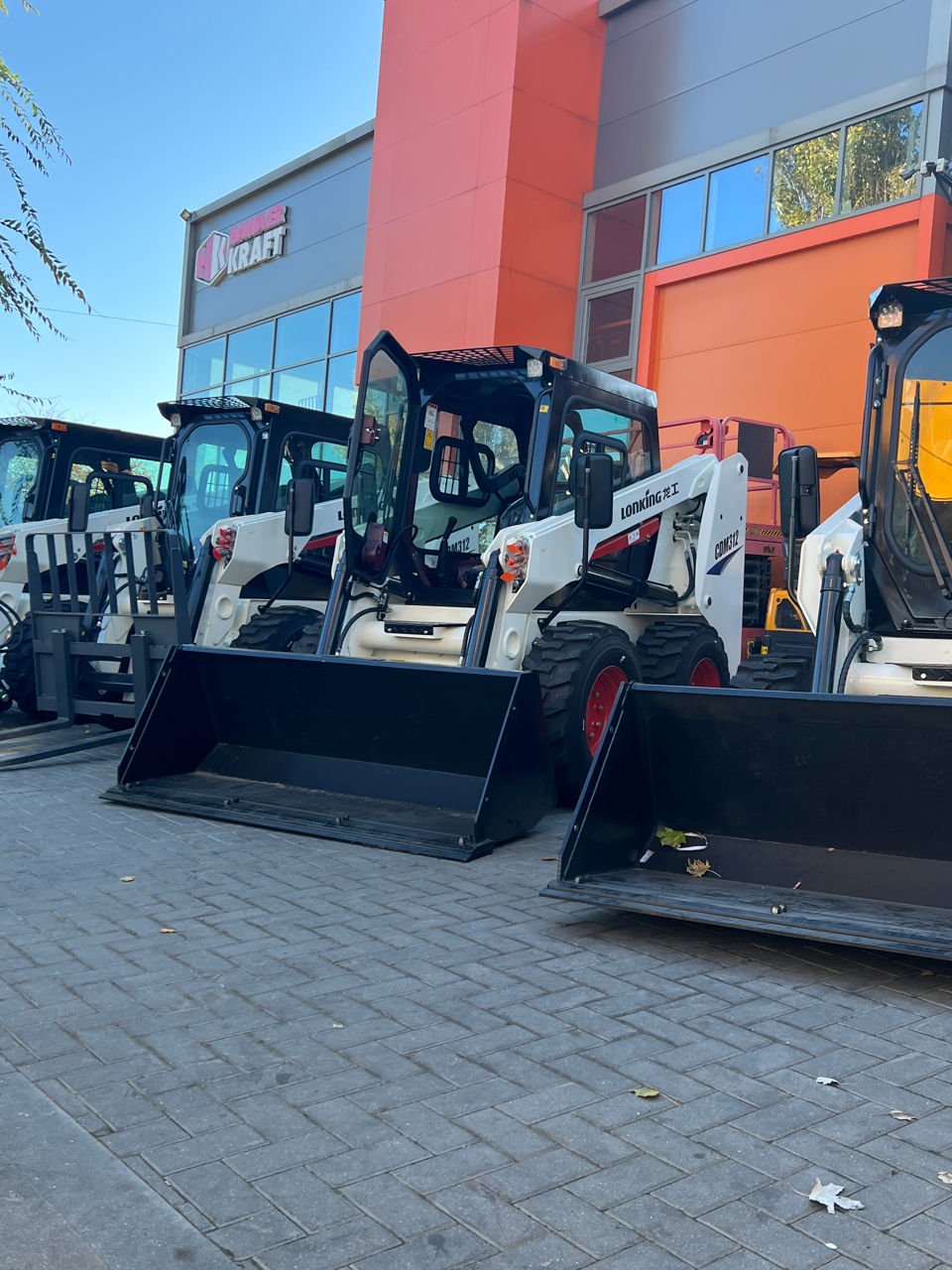 Mini-încărcător Lonking CDM312/ Mini skid steer loader /минипогрузчик lonking cdm 312 фото 1