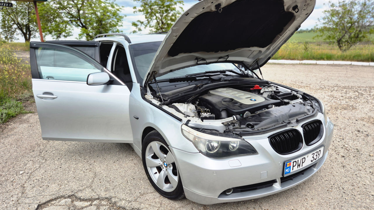 BMW 5 Series фото 5