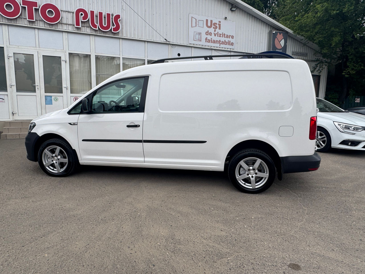 Volkswagen Caddy фото 8