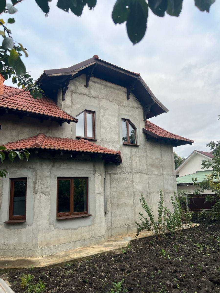 Casa in zona rezidentiala de Lux a orasului Floresti! foto 6