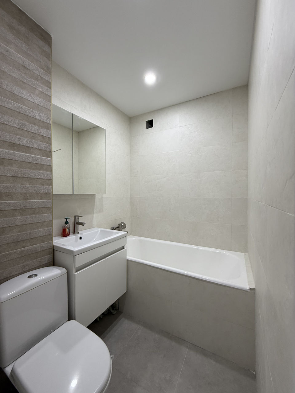 Apartament cu 3 camere,  9 cartier,  Bălți,  Bălți mun. foto 4