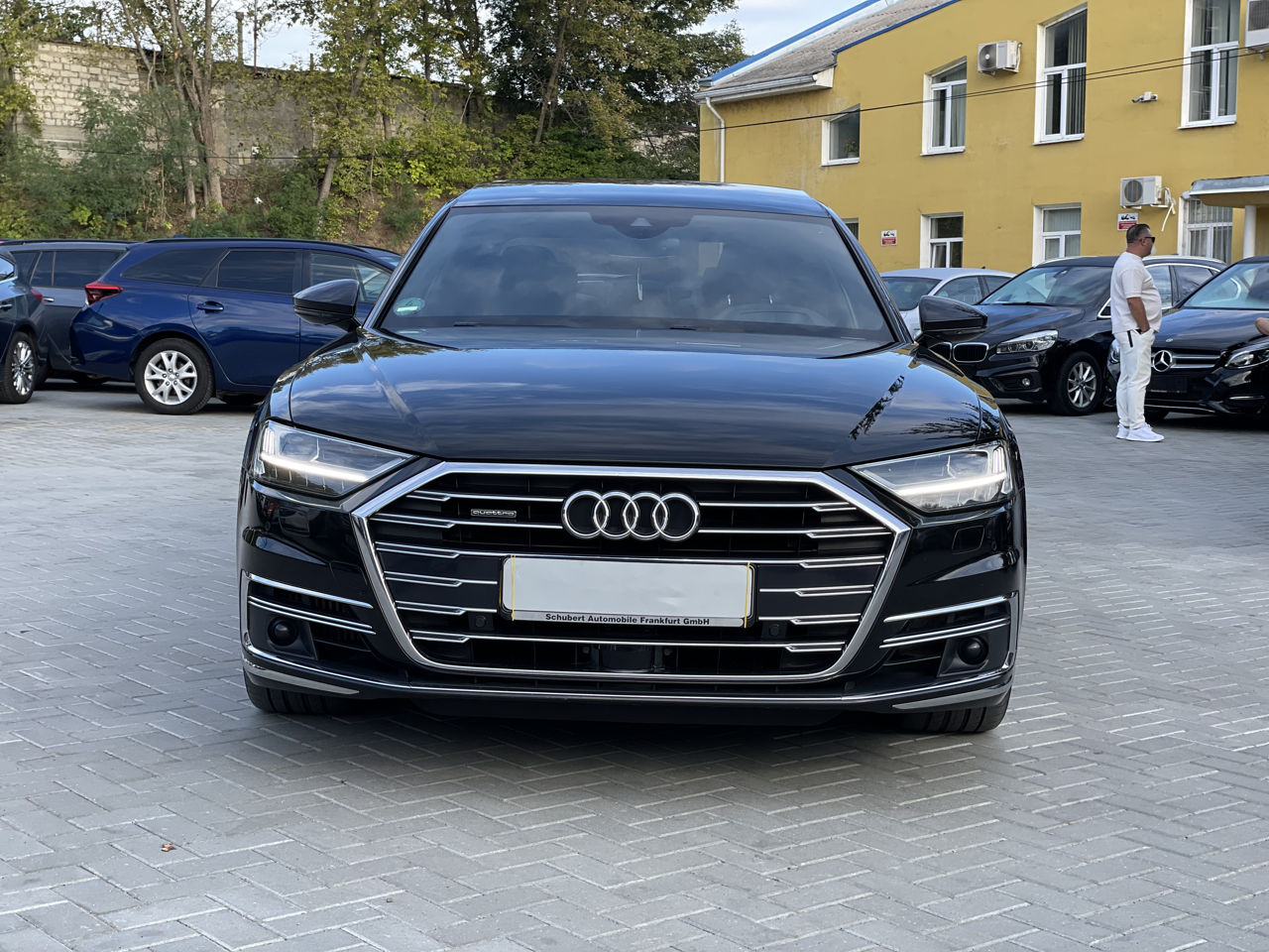Audi A8 foto 3