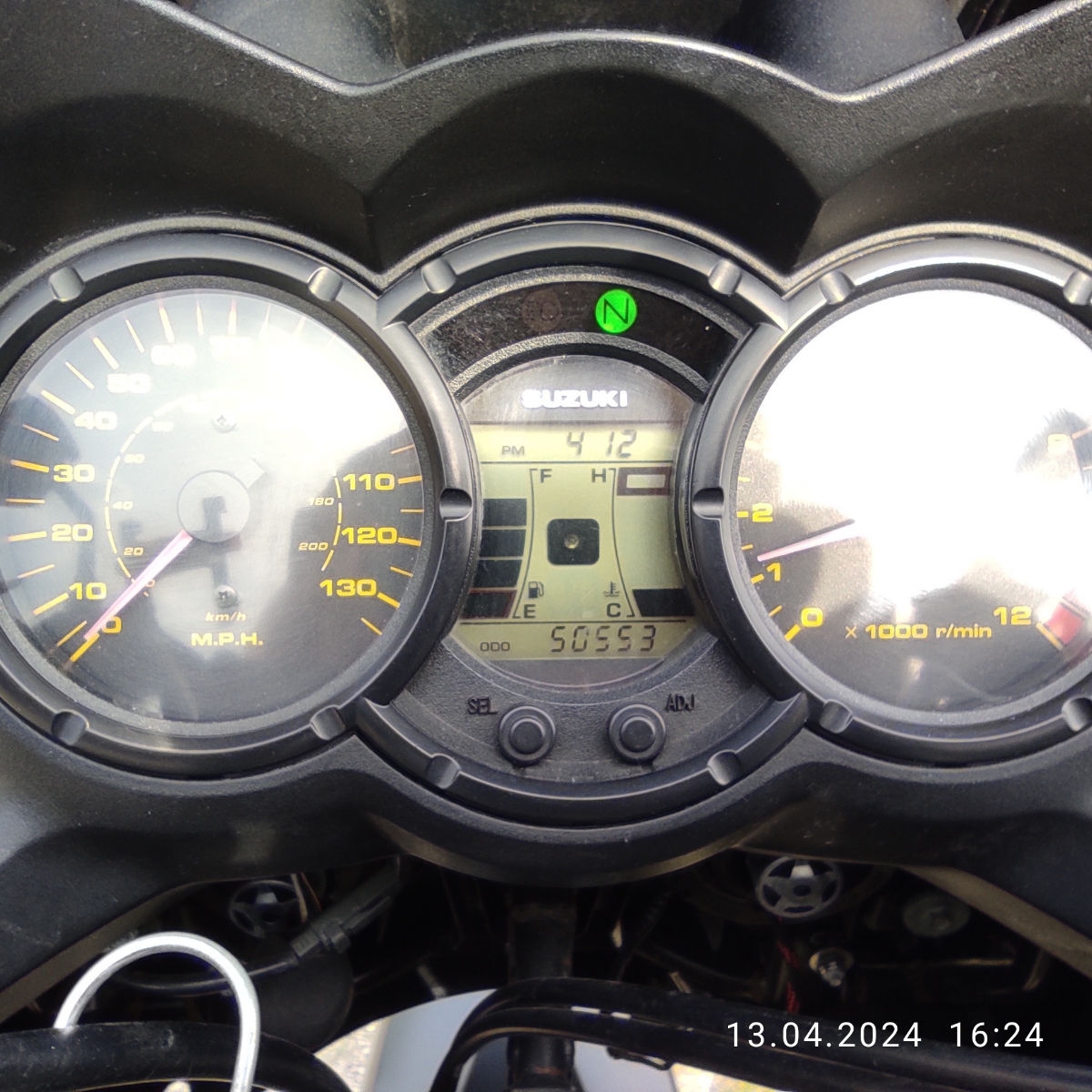 Suzuki V-Strom foto 5