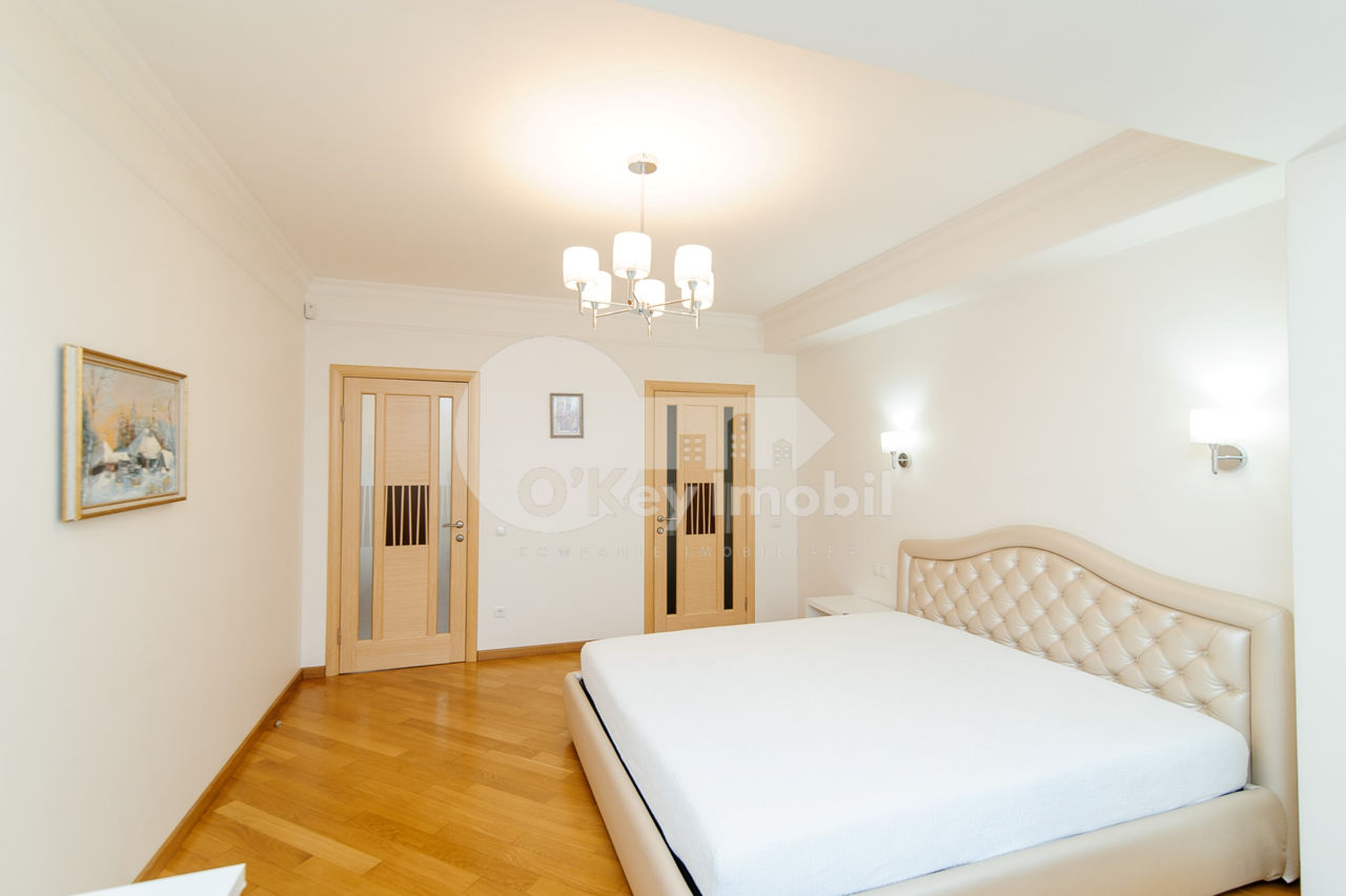 Apartament cu 3 camere, 130 m², Centru, Chișinău foto 8