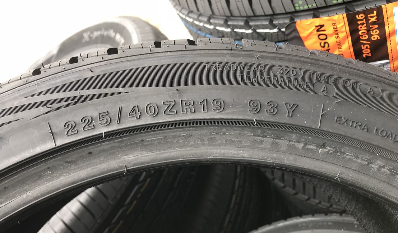 225/40 R19 Tracmax Allseason Trac saver (4 seasons)/ Доставка, livrare toata Moldova foto 6