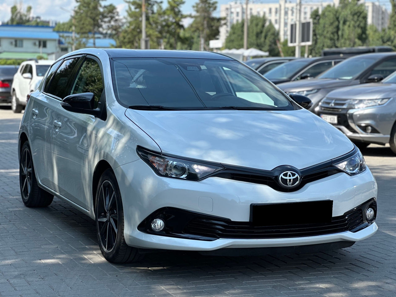 Toyota Auris foto 3