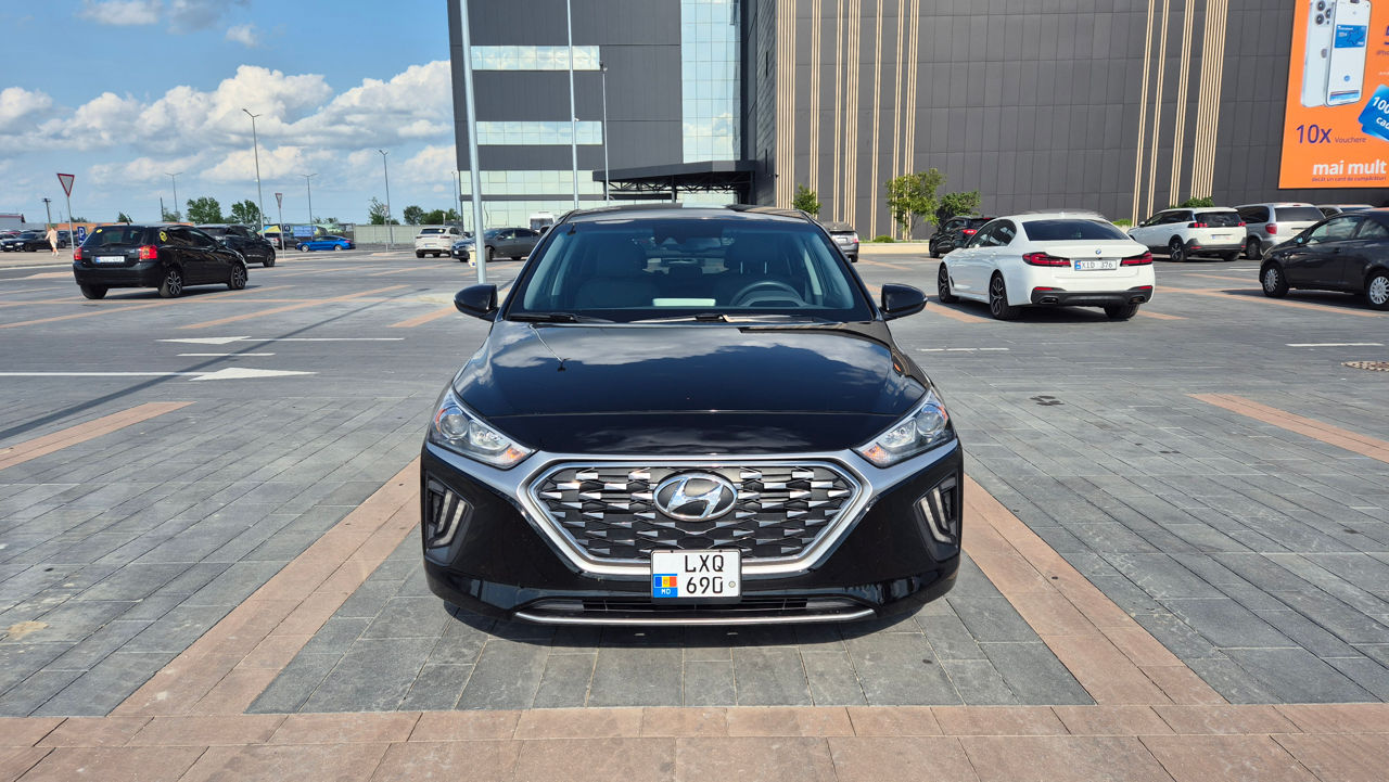 Hyundai IONIQ foto 2