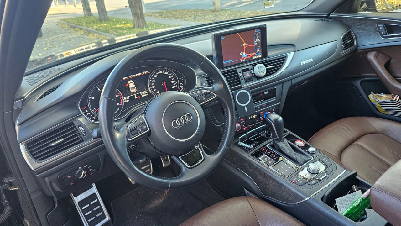 Audi A6 фото 4