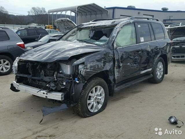 Toyota Land Cruiser Prado фото 2