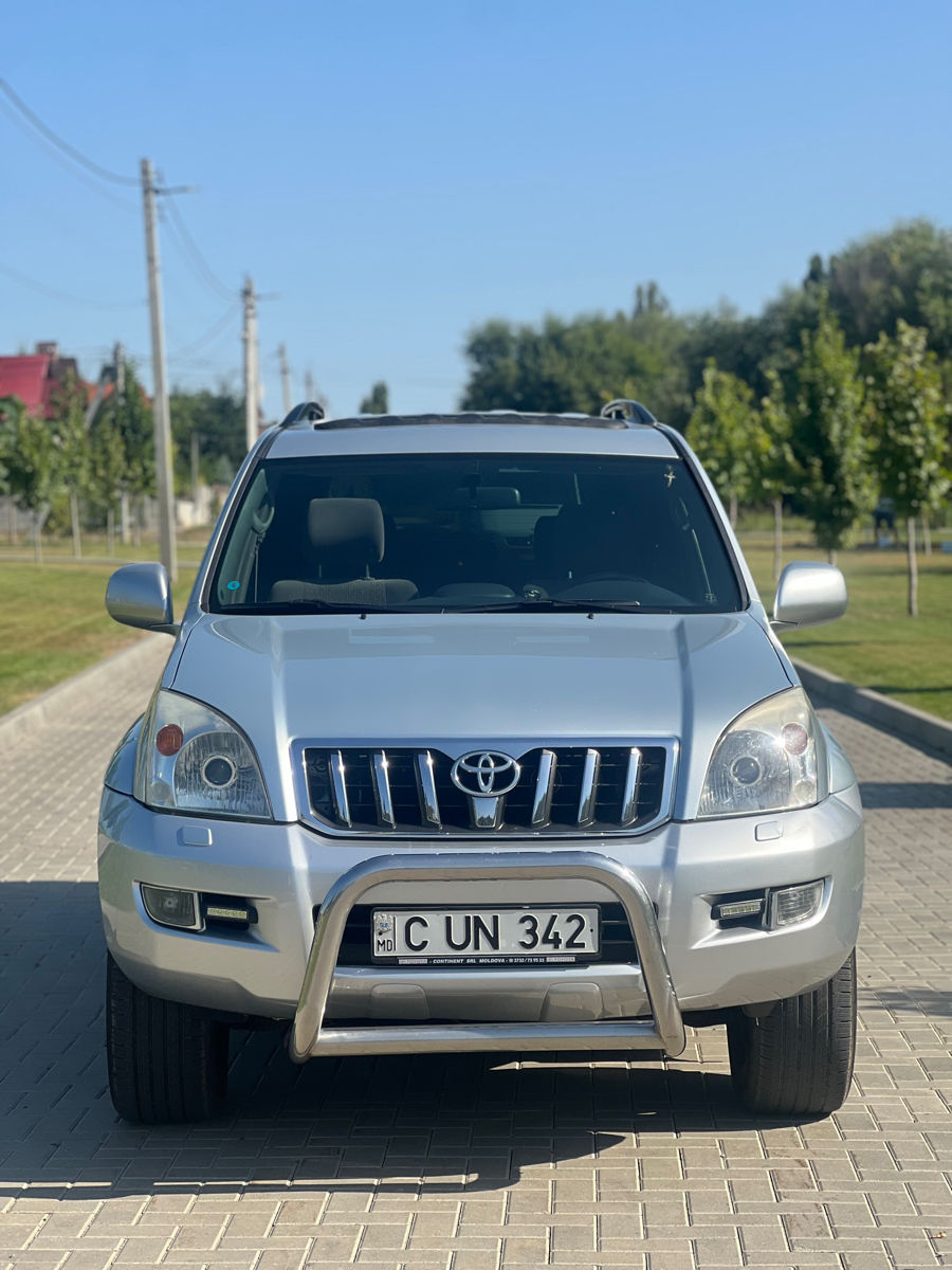 Toyota Land Cruiser Prado foto 4