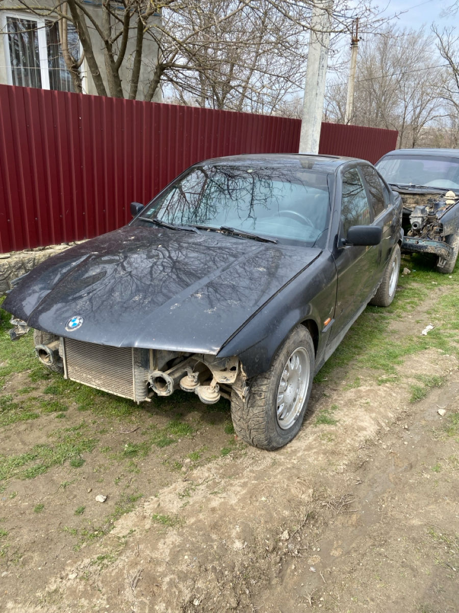 Piese Bmw e36 foto 1