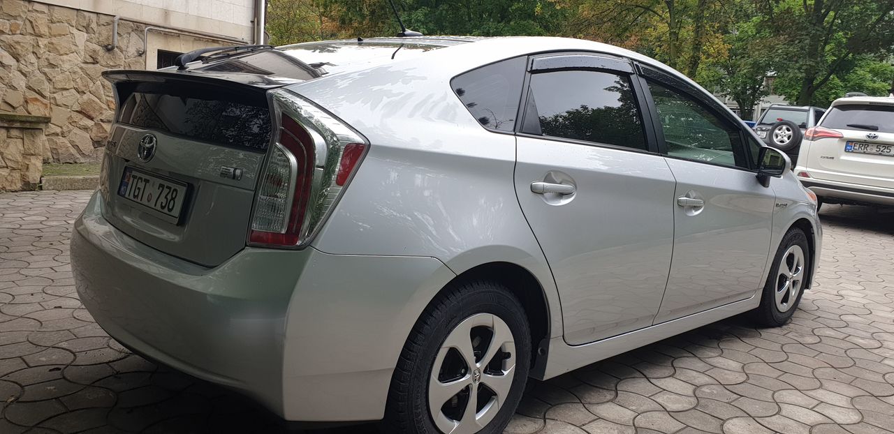 Chirie auto 24/24  Chisinau Botanica foto 4