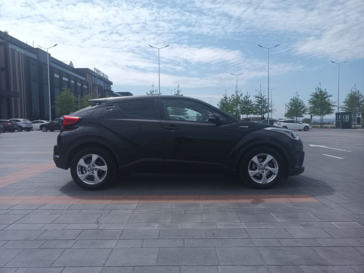Toyota C-HR фото 2