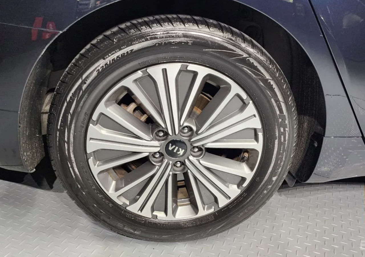 KIA K7 foto 2