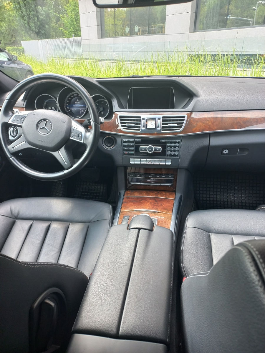 Mercedes E-Class foto 5