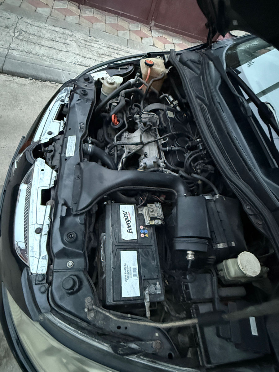 Mitsubishi Grandis foto 4