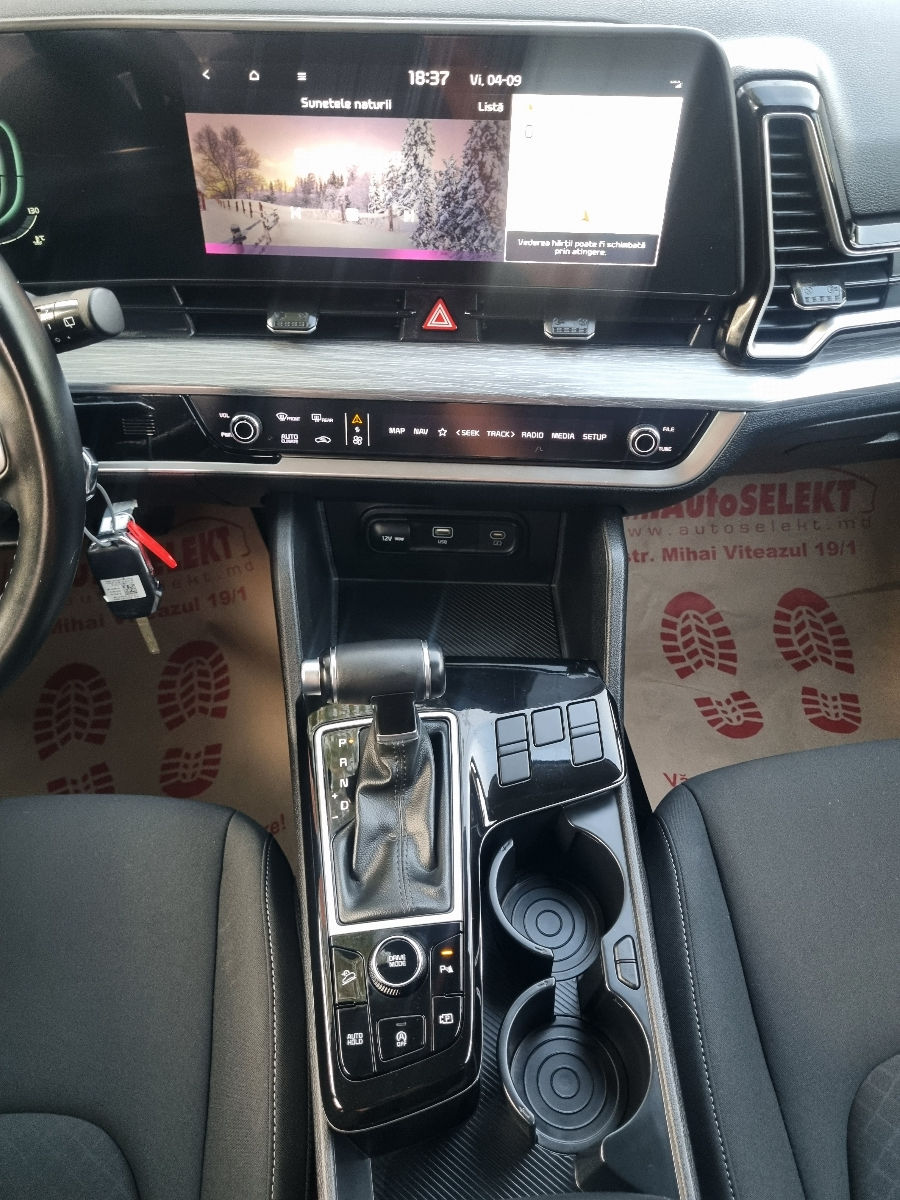 KIA Sportage 2023 photo 14