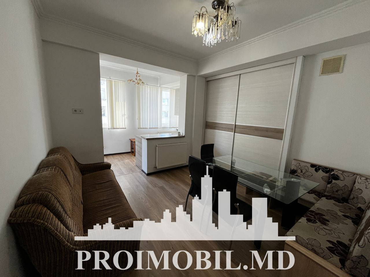 Apartament cu 2 camere, 90 m², Centru, Chișinău foto 4