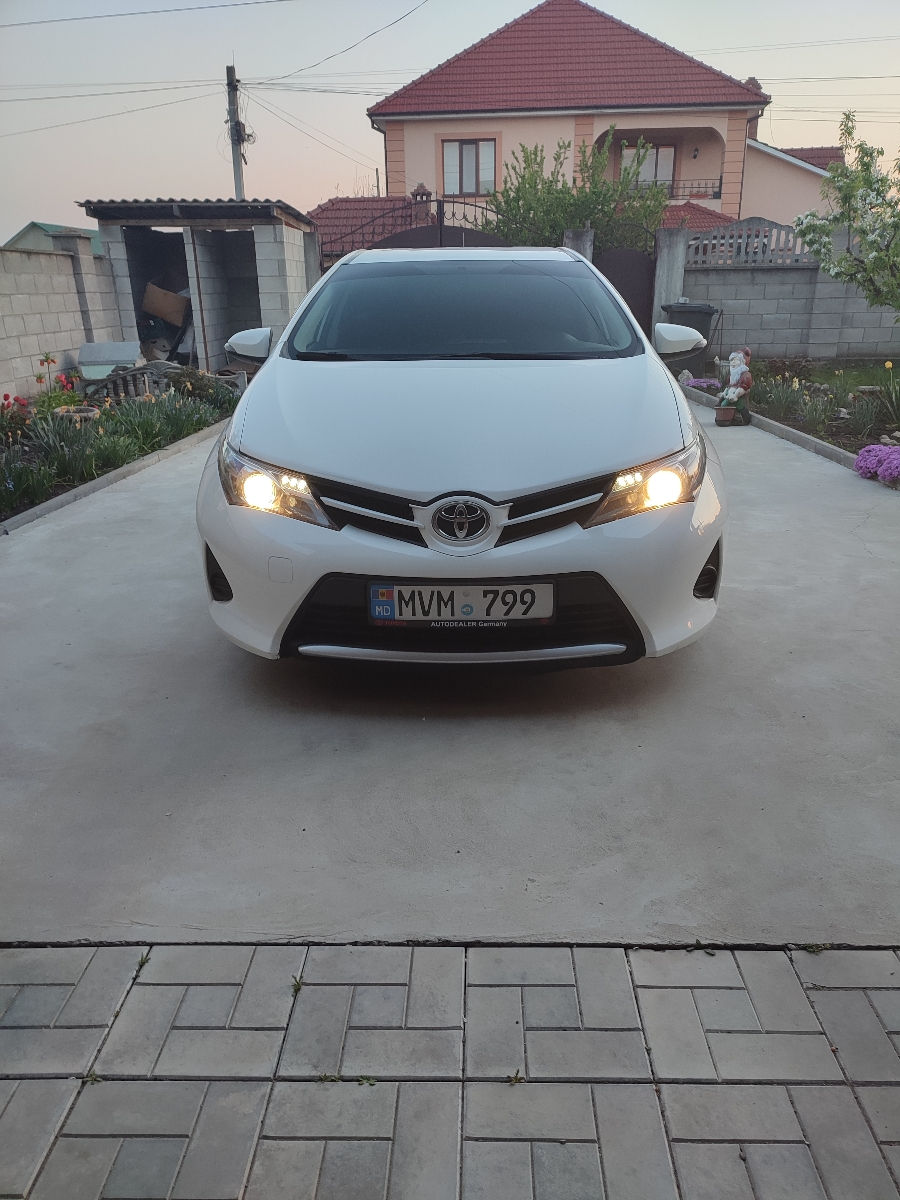 Toyota Auris foto 3