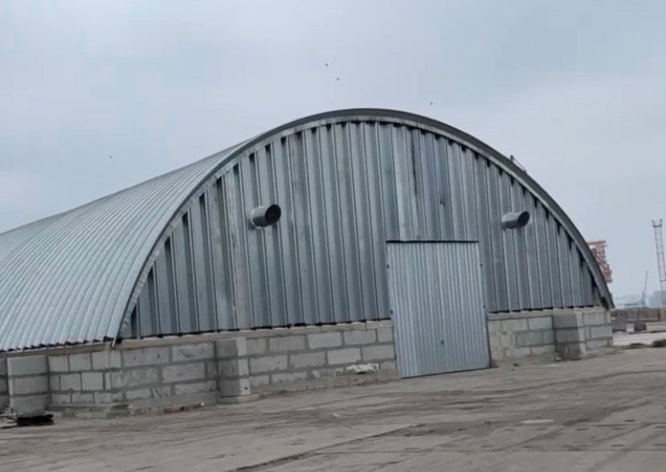 Арочный бескаркасный ангар - проектирование, монтаж, благоустройство. фото 0