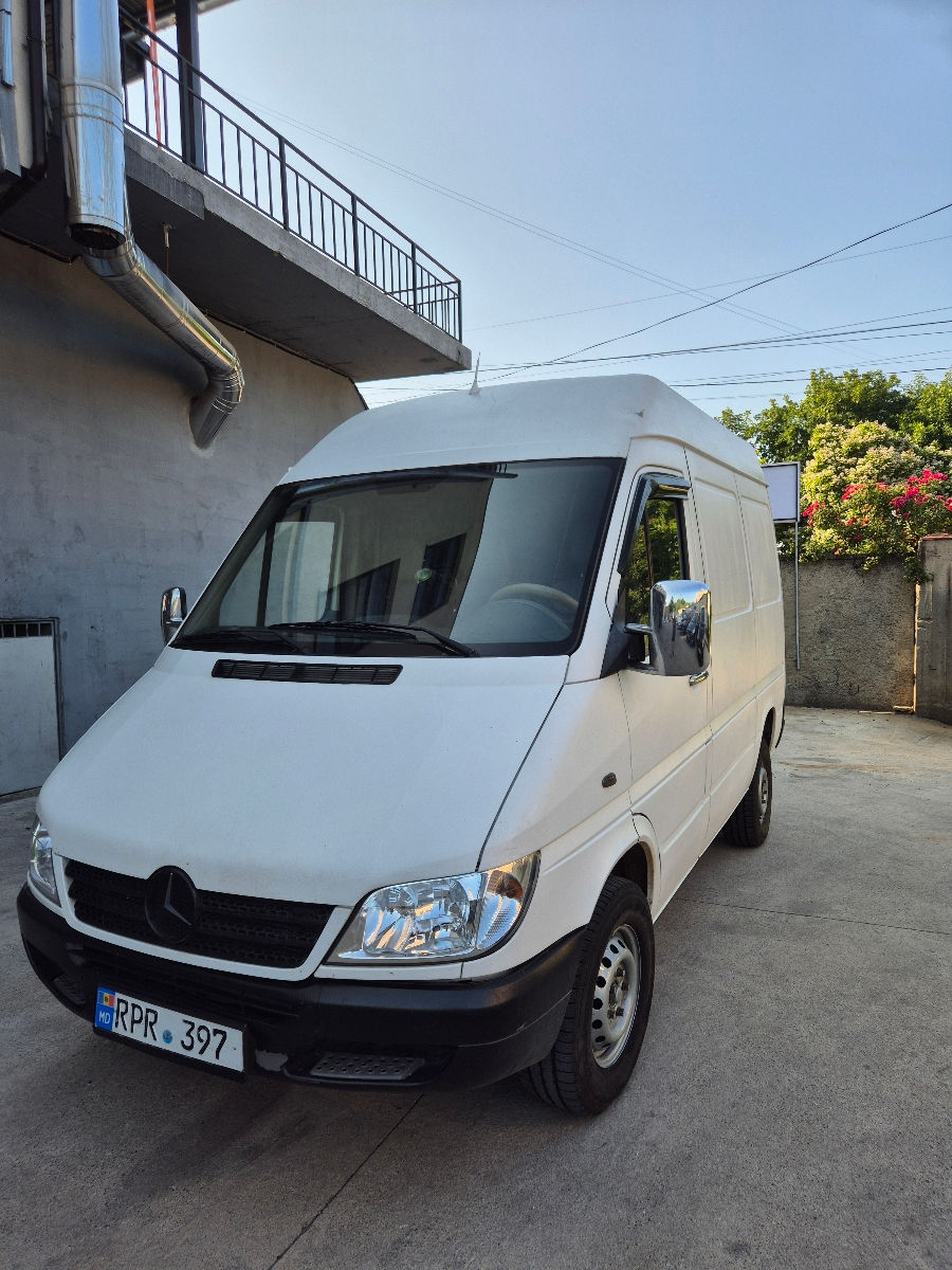 Mercedes Sprinter foto 0