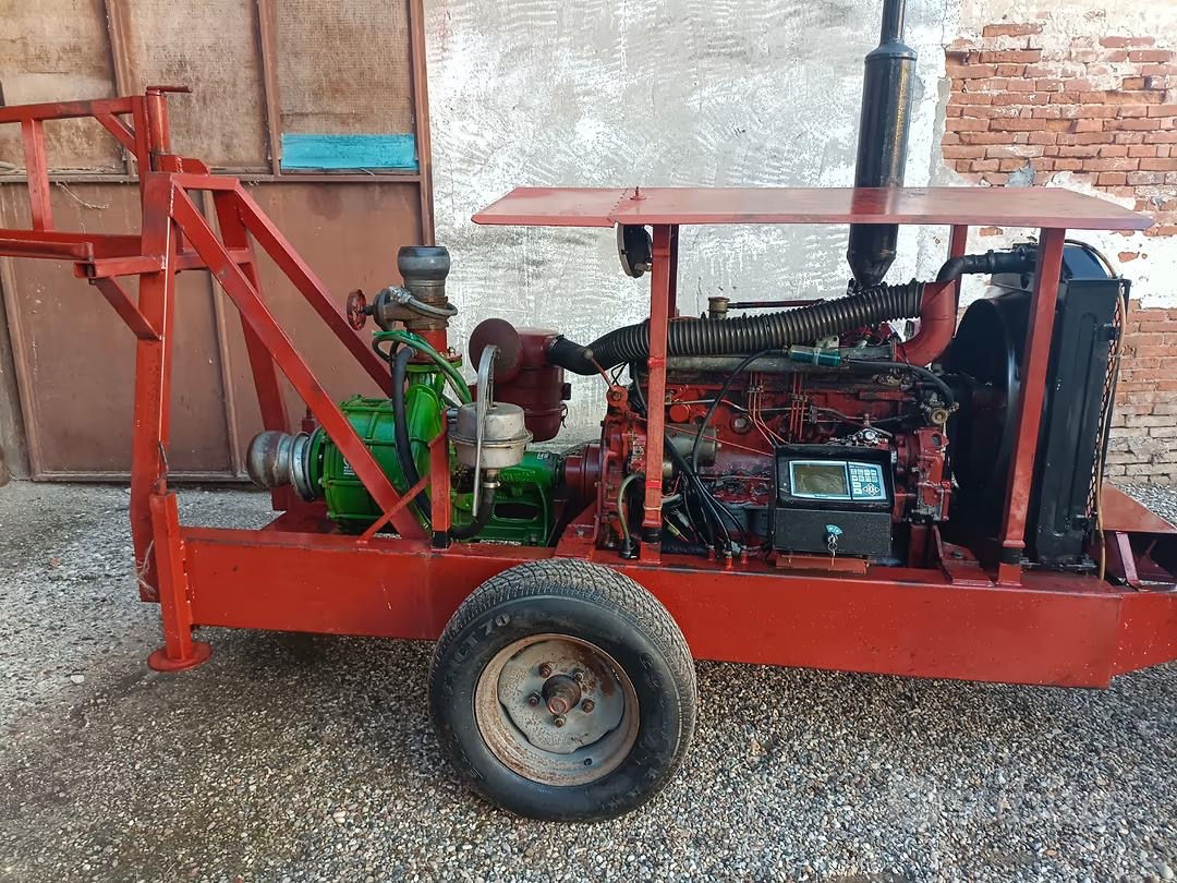De vanzare motopompa de irrigare,motor 6cilindri pompa de 120m/cub ora foto 1